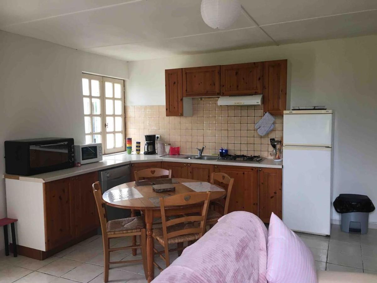 Maison Au Calme Proche Des Cures Apartment Jonzac Luaran gambar